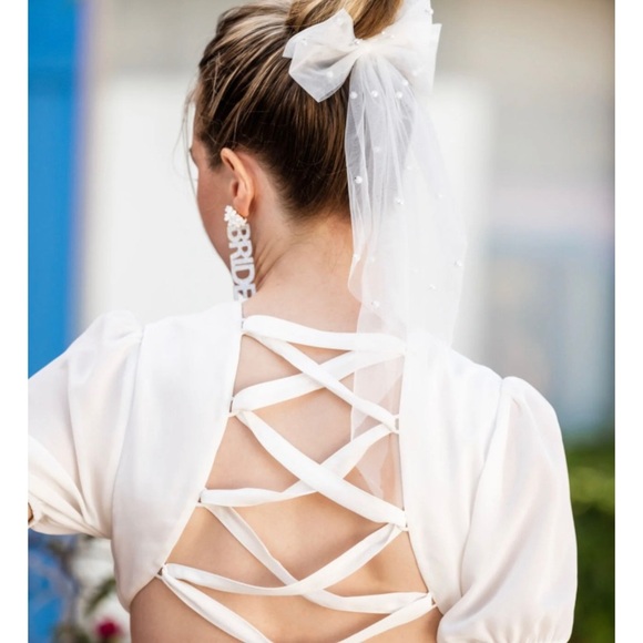 Neon pink bride earrings - Picture 2 of 2